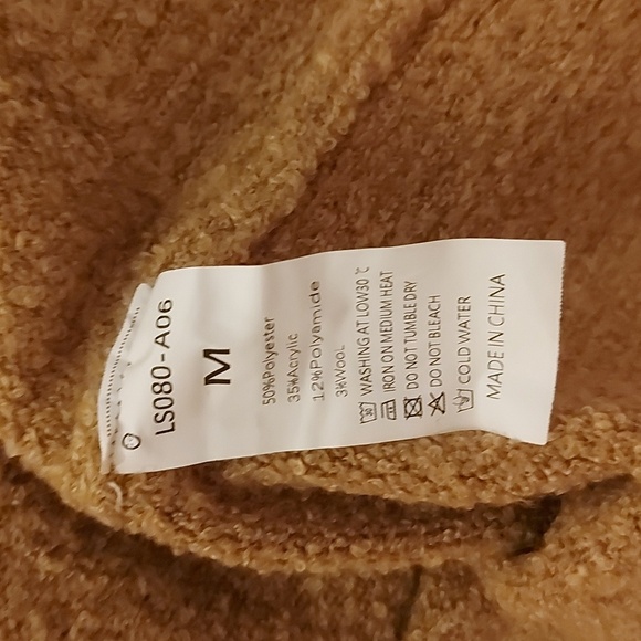 NWT Ladies Tan Boucle Zip Sweater - Picture 4 of 7